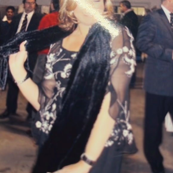 100% Silk Embroidered/Sequined and Beaded Blouse. - Picture 6 of 6